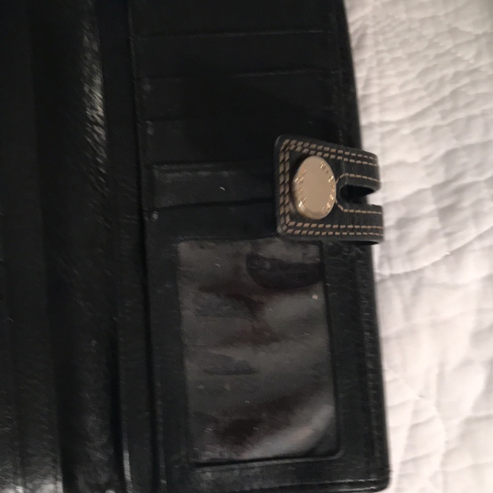 Michael Kors black leather deluxe wallet. Good used condition - Picture 9 of 15